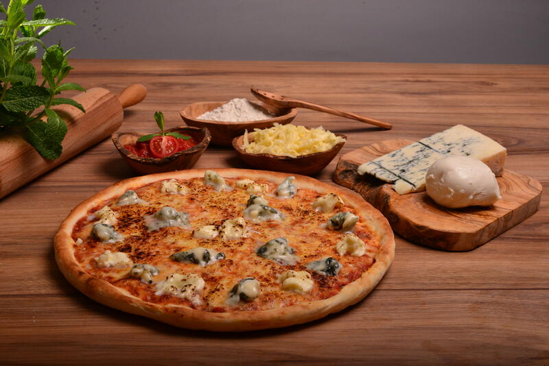 Pizza Quattro Formaggi